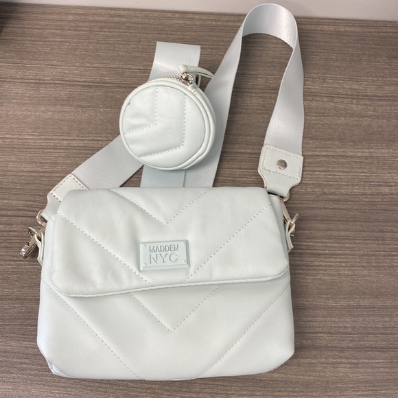 Madden NYC Quilted Mint Green Crossbody - Picture 4 of 4